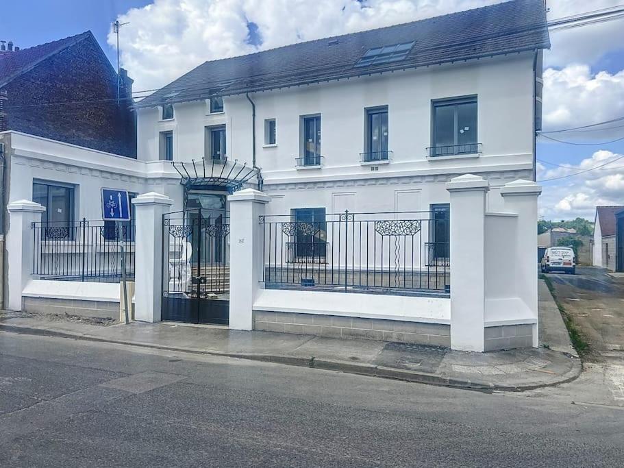Appartement Neuf Proche Gare Margny-les-Compiegne Zewnętrze zdjęcie